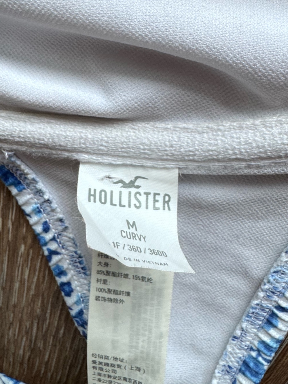 Hollister Blue and White Floral Underwire Bikini Set Curvy collection - Picture 7 of 8